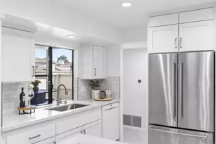 3851 Camino Lindo, San Diego, CA 92122 - Photo 12