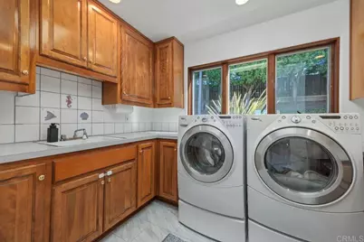 612 Barbara Avenue, Solana Beach, CA 92075 - Photo 36