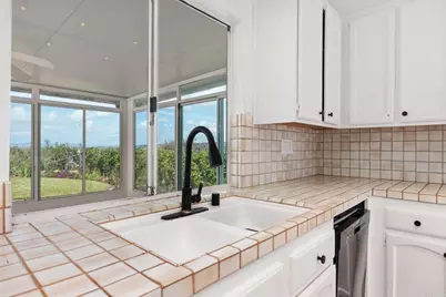 1402 Village View Road, Encinitas, CA 92024 - Photo 12