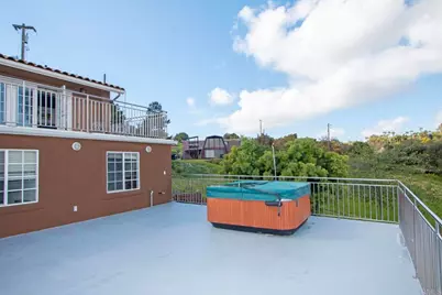 405 Solana Real, Fallbrook, CA 92028 - Photo 8