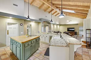 2092 Tudor Ln, Fallbrook, CA 92028 - Photo 10