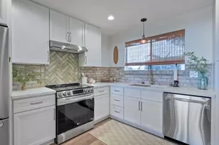 908 Caminito Madrigal, Carlsbad, CA 92011 - Photo 4