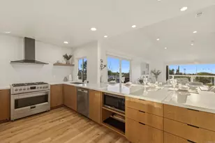 1712 Burgundy Rd, Encinitas, CA 92024 - Photo 10