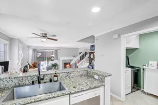 2102 Kings View Cir, Spring Valley, CA 91977 - Photo 10