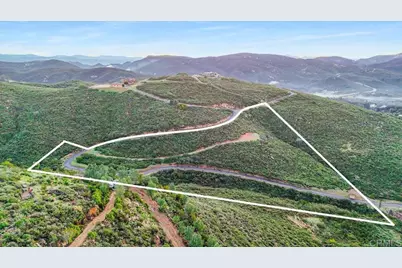 20545 Aguilera Lane, Escondido, CA 92029 - Photo 18