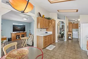 2280 E Valley Parkway, Escondido, CA 92027 - Photo 14