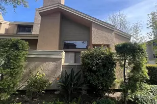 3230 Caminito Eastbluff, San Diego, CA 92037 - Photo 2