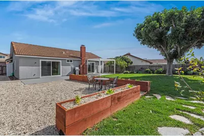 2049 Camino Dr, Escondido, CA 92026 - Photo 6