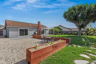 2049 Camino Dr, Escondido, CA 92026 - Photo 6