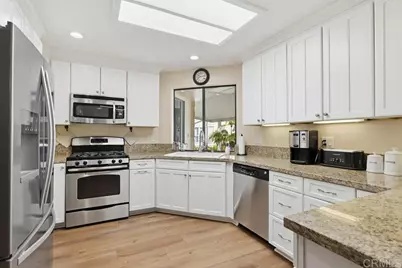 5229 Don Valdez Drive, Carlsbad, CA 92010 - Photo 8