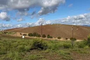 2576 Green Hills Way, Vista, CA 92084 - Photo 4