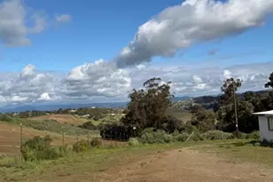 2576 Green Hills Way, Vista, CA 92084 - Photo 6