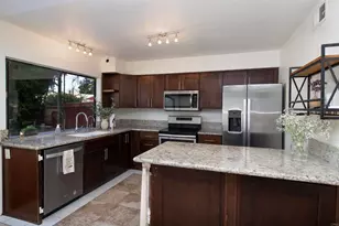 2925 Via Libertad, Carlsbad, CA 92010 - Photo 8