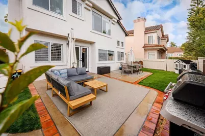 7060 Zubaron Lane, Carlsbad, CA 92009 - Photo 4