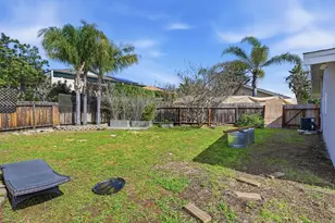 1957 Clover Way, Escondido, CA 92026 - Photo 18