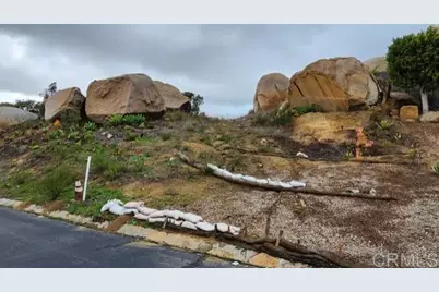  W Meadow Glen Way, Escondido, CA 92026 - Photo 2