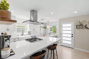 271 Coneflower St, Encinitas, CA 92024 - Photo 8