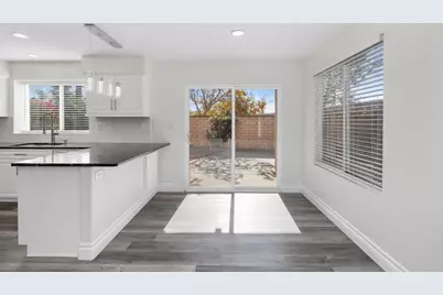 2891 Oakwood Creek Way, Escondido, CA 92027 - Photo 6