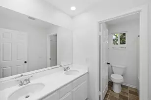 2891 Oakwood Creek Way, Escondido, CA 92027 - Photo 18