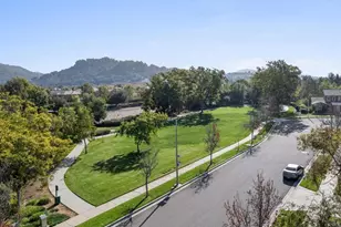 2891 Oakwood Creek Way, Escondido, CA 92027 - Photo 36