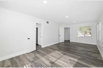 2891 Oakwood Creek Way, Escondido, CA 92027 - Photo 12