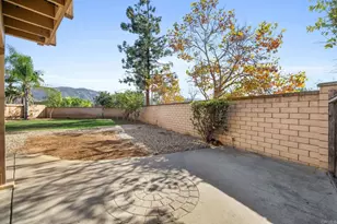 2891 Oakwood Creek Way, Escondido, CA 92027 - Photo 28