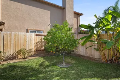 2891 Oakwood Creek Way, Escondido, CA 92027 - Photo 4