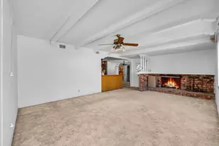 3221 Kempton Dr, Los Alamitos, CA 90720 - Photo 10