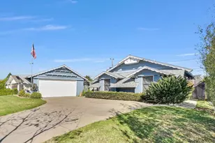 3221 Kempton Dr, Los Alamitos, CA 90720 - Photo 2