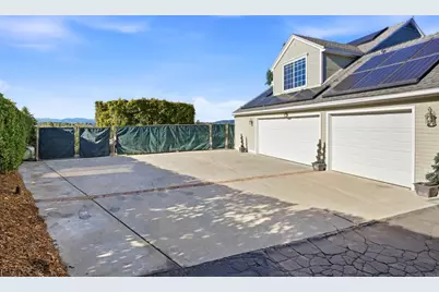 2404 Via Del Aquacate, Fallbrook, CA 92028 - Photo 42