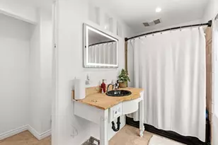 208 S Pacific St, Oceanside, CA 92054 - Photo 32