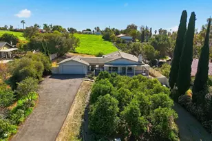 1003 Via Unidos, Fallbrook, CA 92028 - Photo 2