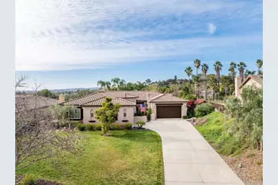 877 Hidden View Lane, Escondido, CA 92027 - Photo 2