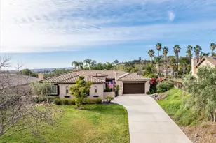 877 Hidden View Ln, Escondido, CA 92027 - Photo 2