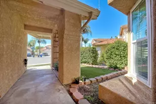 275 Royal Glen Dr, Fallbrook, CA 92028 - Photo 4