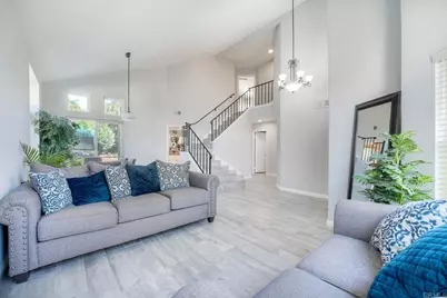 275 Royal Glen Drive, Fallbrook, CA 92028 - Photo 6