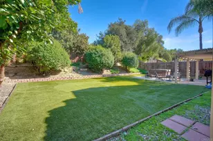 275 Royal Glen Dr, Fallbrook, CA 92028 - Photo 30