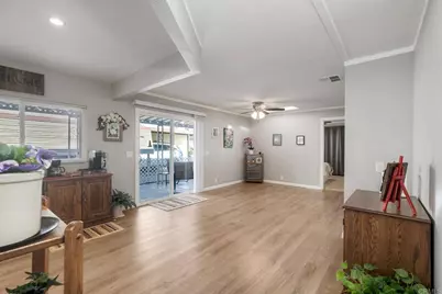 2250 N Broadway #31, Escondido, CA 92026 - Photo 18