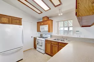 205 Mockingbird Ln, Oceanside, CA 92057 - Photo 12