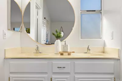 1330 Palomar Place #7, Vista, CA 92084 - Photo 32