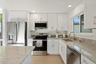 408 Bonair St, La Jolla, CA 92037 - Photo 16