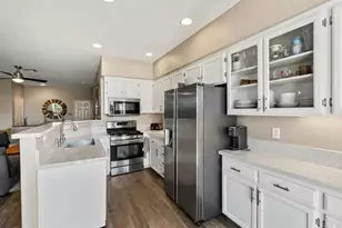 537 Sweet Pea Pl, Encinitas, CA 92024 - Photo 14