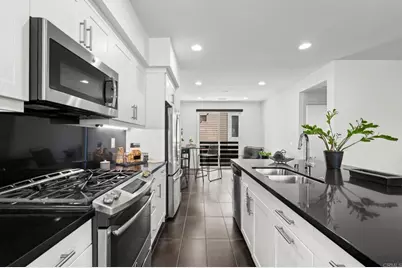 2563 State Street, Carlsbad, CA 92008 - Photo 16