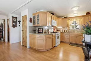 2250 N Broadway, Escondido, CA 92026 - Photo 18