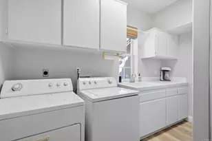 1921 Cresthaven Dr, Vista, CA 92084 - Photo 40