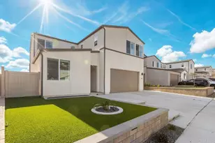 550 Meadowood St, Fallbrook, CA 92028 - Photo 1