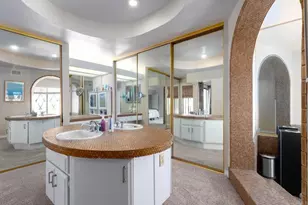 2124 Pintoresco Ct, Carlsbad, CA 92009 - Photo 46