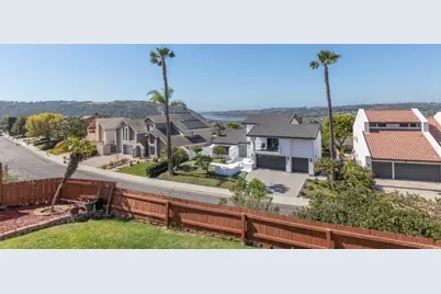 2124 Pintoresco Court, Carlsbad, CA 92009 - Photo 12