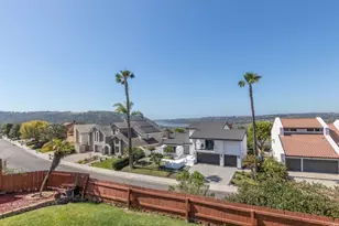 2124 Pintoresco Ct, Carlsbad, CA 92009 - Photo 12