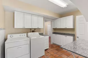 1330 Sugarbush Dr, Vista, CA 92084 - Photo 40
